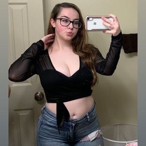 Meet your Posher, Abbie